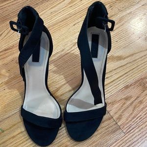 Forever 21 heels. Size US7 . Worn once, very good condition.